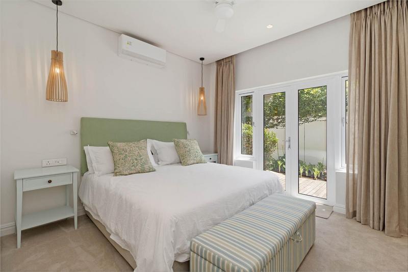 To Let 5 Bedroom Property for Rent in Steenberg Estate Western Cape